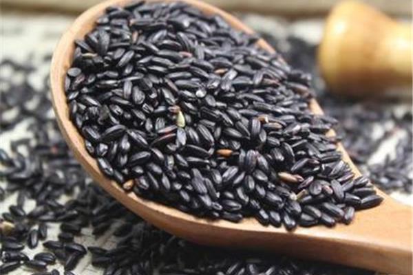 孕妇血糖高可以吃黑米粥吗,血糖高的人可以吃黑米吗?