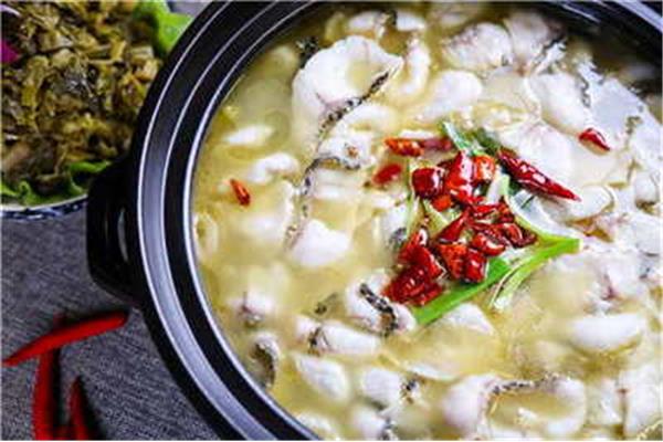 怀孕的时候可以吃酸菜鱼吗,坐月子的时候可以吃酸菜鱼吗?