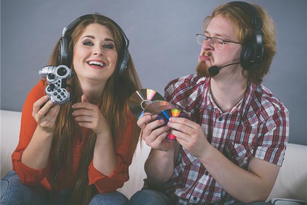 适合情侣一起玩的手机游戏,适合玩物件的游戏