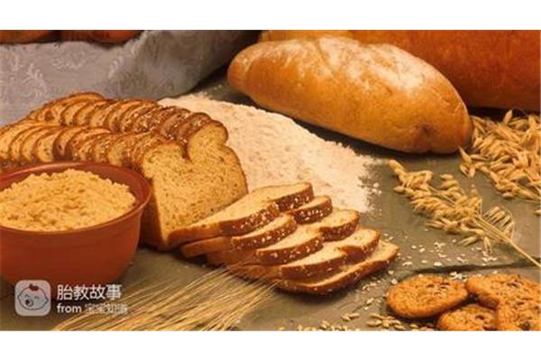 坐月子可以吃面吗